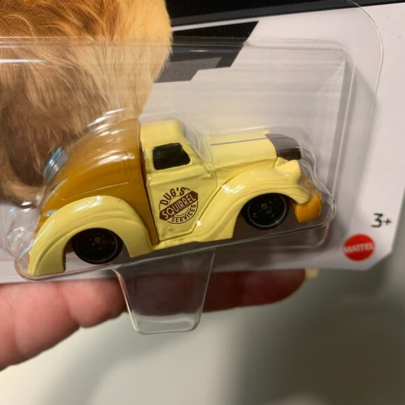 Hot Wheels Character Cars Pixar Dug NIB - Picture 2 of 5